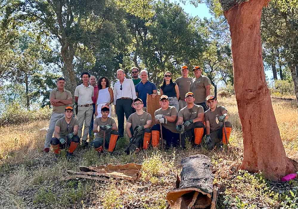 La Junta forma a nuevos corcheros para garantizar el relevo generacional en la Sierra de Hornachuelos