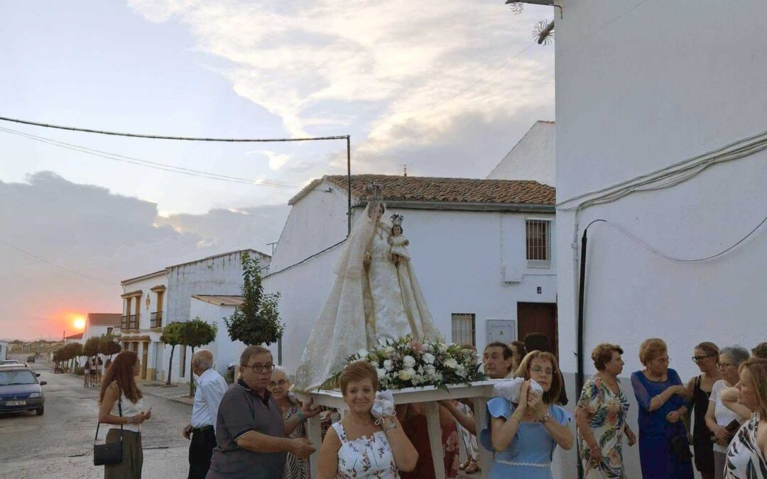 Los Blázquez mantiene viva su devoción a la Virgen de la Salud