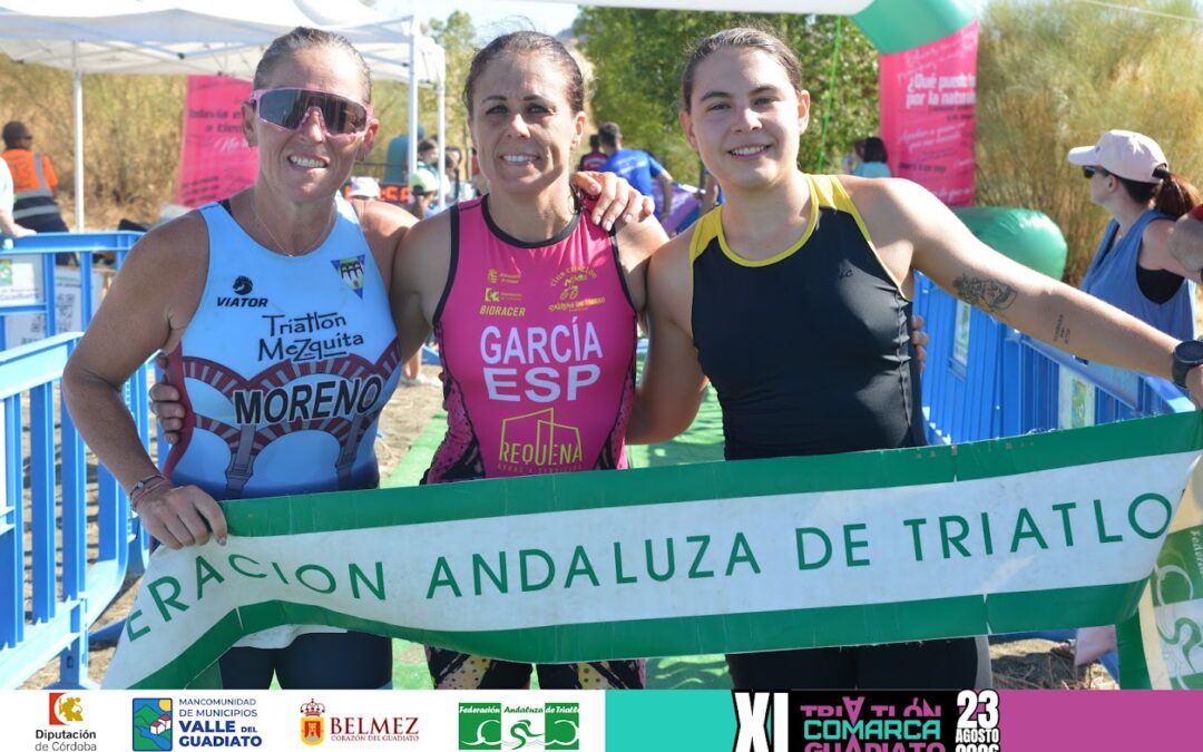El XI Triatlón Comarca del Guadiato reúne a 90 deportistas en el Embalse de Sierra Boyera