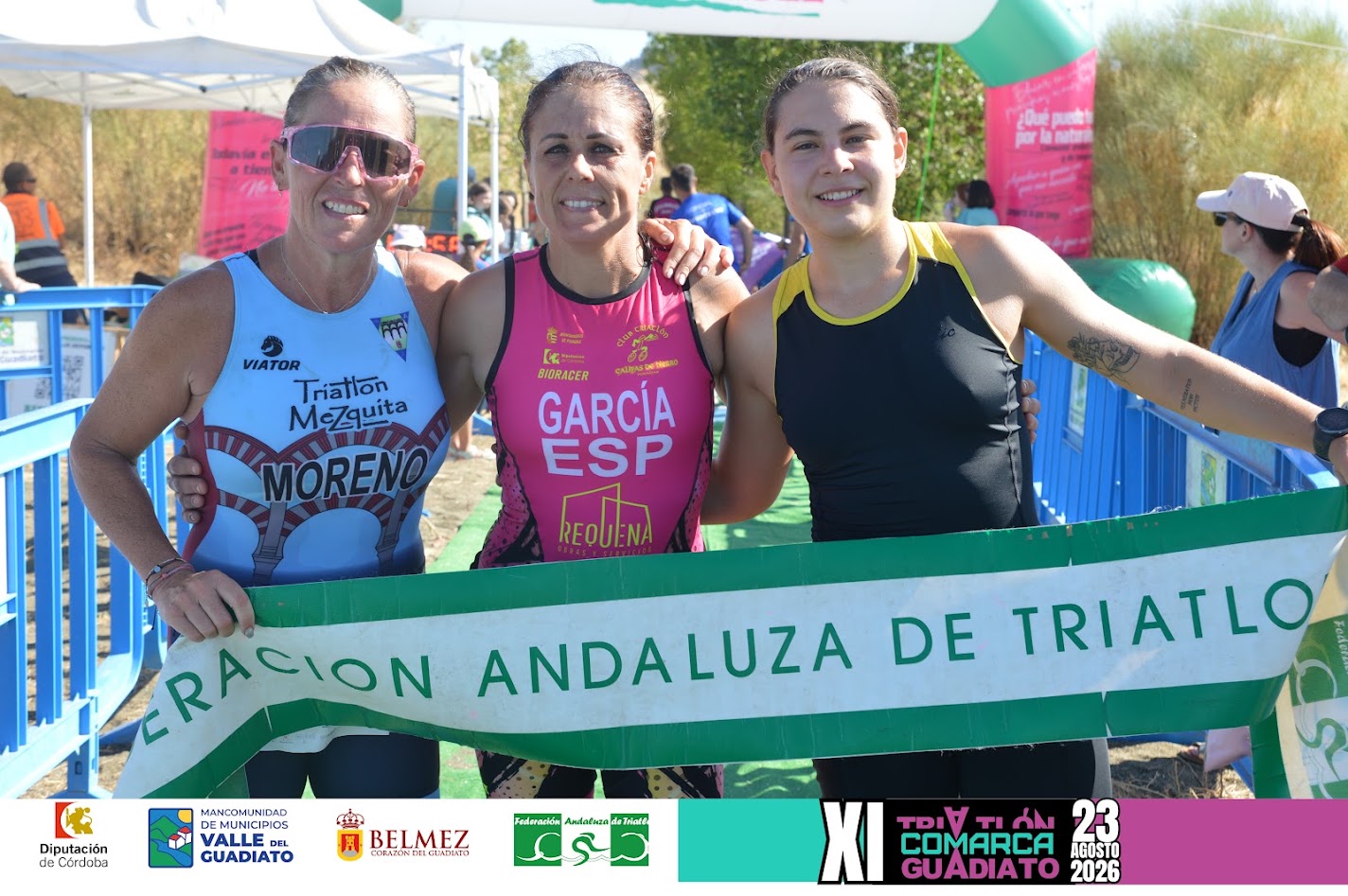 El XI Triatlón Comarca del Guadiato reúne a 90 deportistas en el Embalse de Sierra Boyera