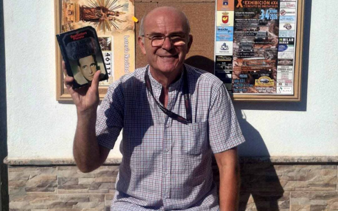Domingo Jurado crea en Peñarroya un punto de recogida y entrega de libros