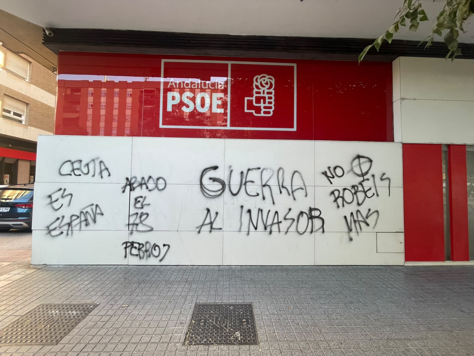 EL PSOE DE CÓRDOBA DENUNCIA UN NUEVO ACTO VANDÁLICO CONTRA SU SEDE Y PIDE UNA CONDENA UNÁNIME DEL RESTO DE PARTIDOS PARA PARAR EL CLIMA DE COACCIÓN Y ODIO POLÍTICO