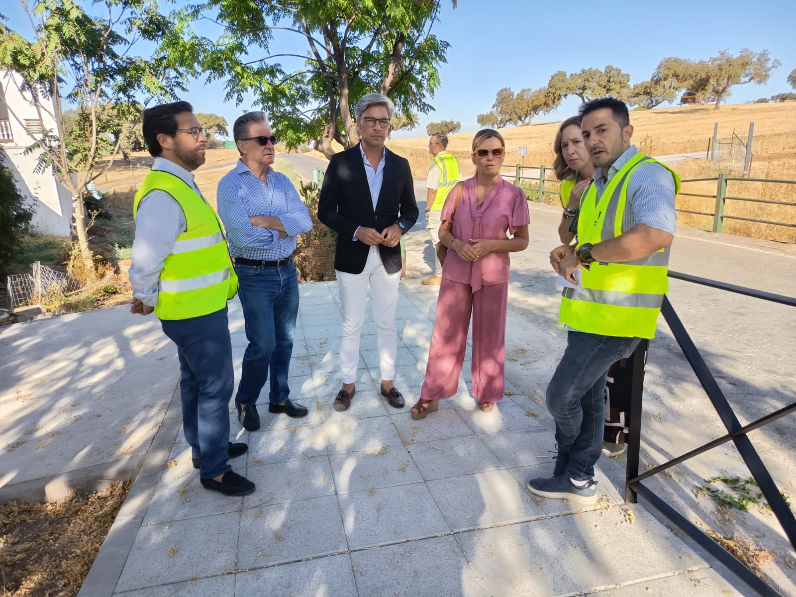 La alcaldesa de Fuente Obejuna recepciona varias obras ejecutadas en las aldeas de Cardenchosa y Argallón