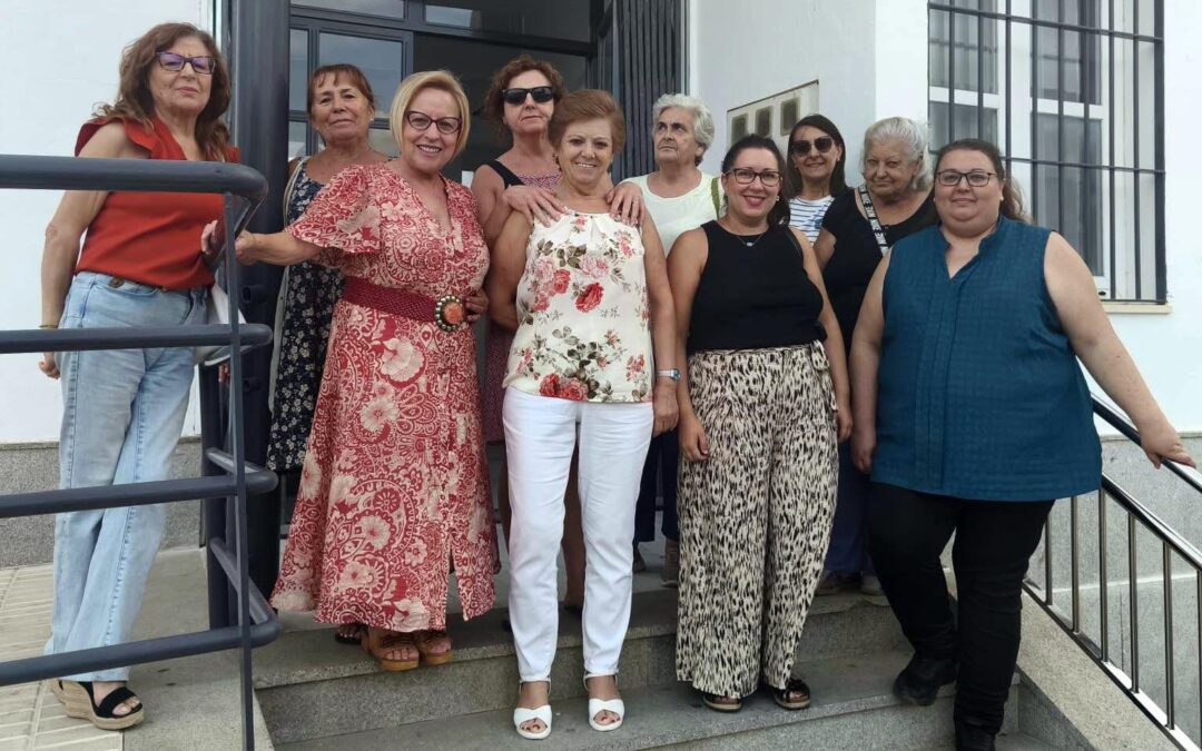 Los Blázquez reúne a sus vecinas en el taller «Mujeres Rurales Visibles»