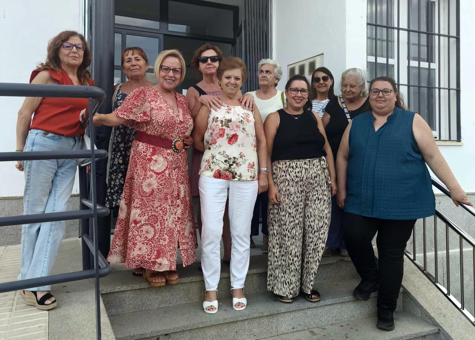 Los Blázquez reúne a sus vecinas en el taller «Mujeres Rurales Visibles»